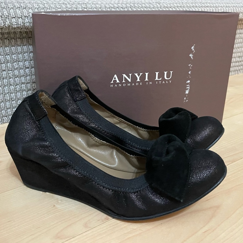Anyi Lu Black Rose Shimmer Suede Wedge Shoes - 36.5